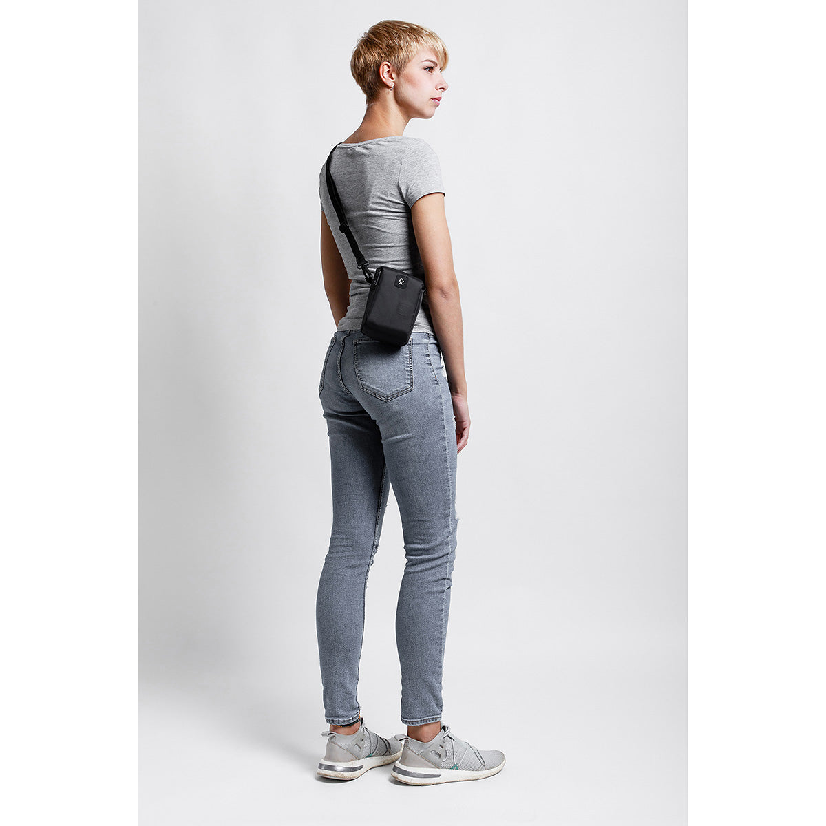 Track Shot Camera Pouch 200