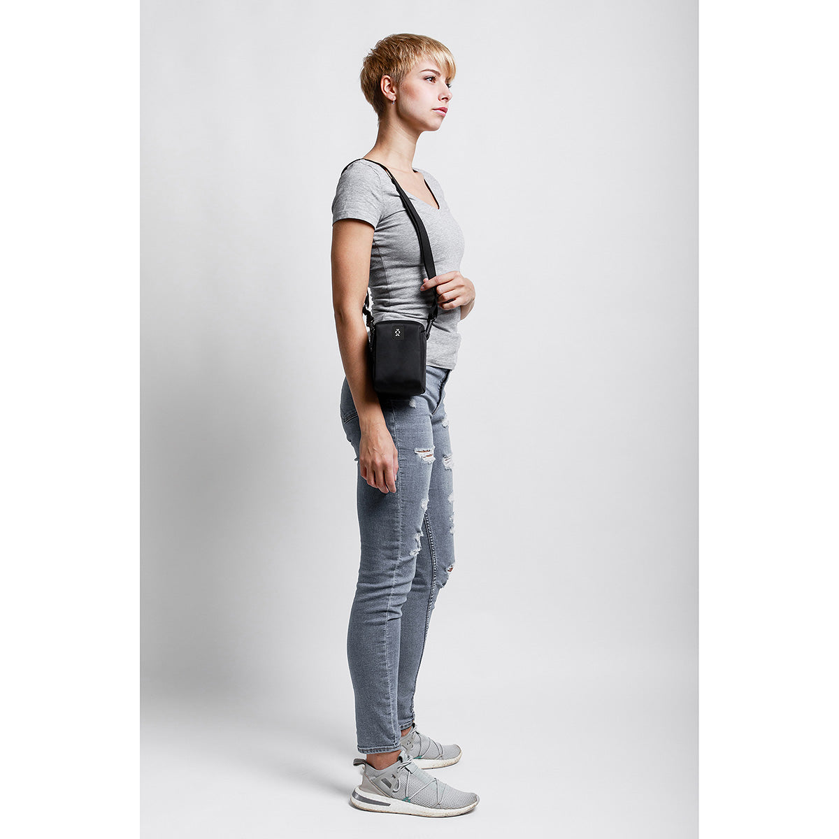 Track Shot Camera Pouch 200