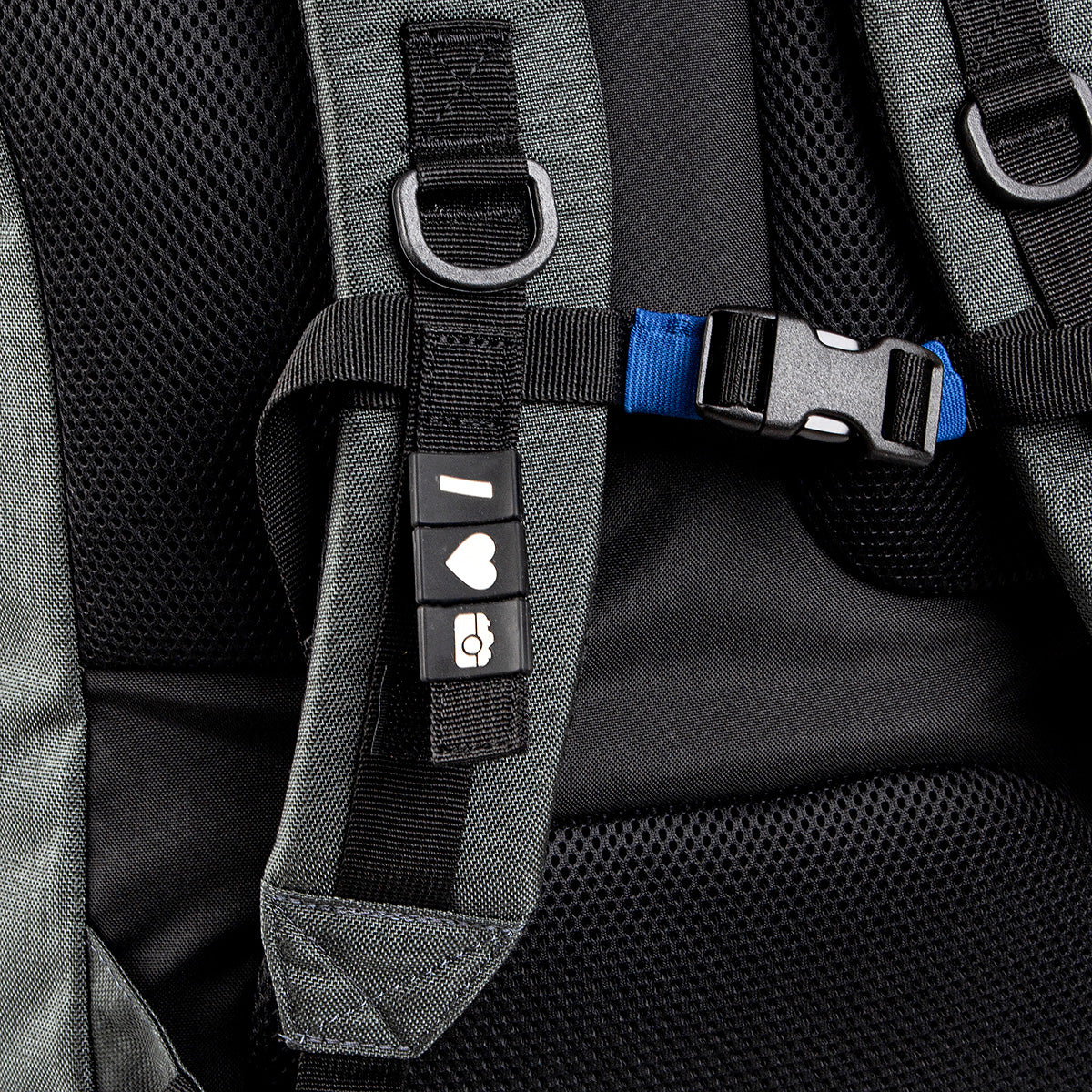 Travel Trekker Day Backpack 14"